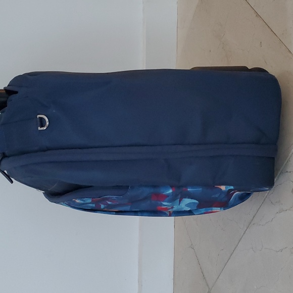 Tumi Sidney Compact Carry-On Suitcase in Abstract Print - Picture 6 of 9